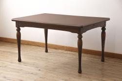 中古　美品　松本民芸家具　クラシカルな雰囲気を醸し出すダイニングテーブル(食卓、4人掛け)(R-059575)