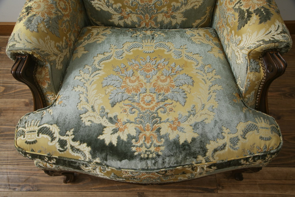 中古　カリモク家具(karimoku)　domani(ドマーニ)　Louis(ルイ)XVシリーズ　ルイ15世　優雅なひとときを演出してくれる1人掛けソファ(定価約50万円)(アームソファ、一人掛け、1P)(R-054027)