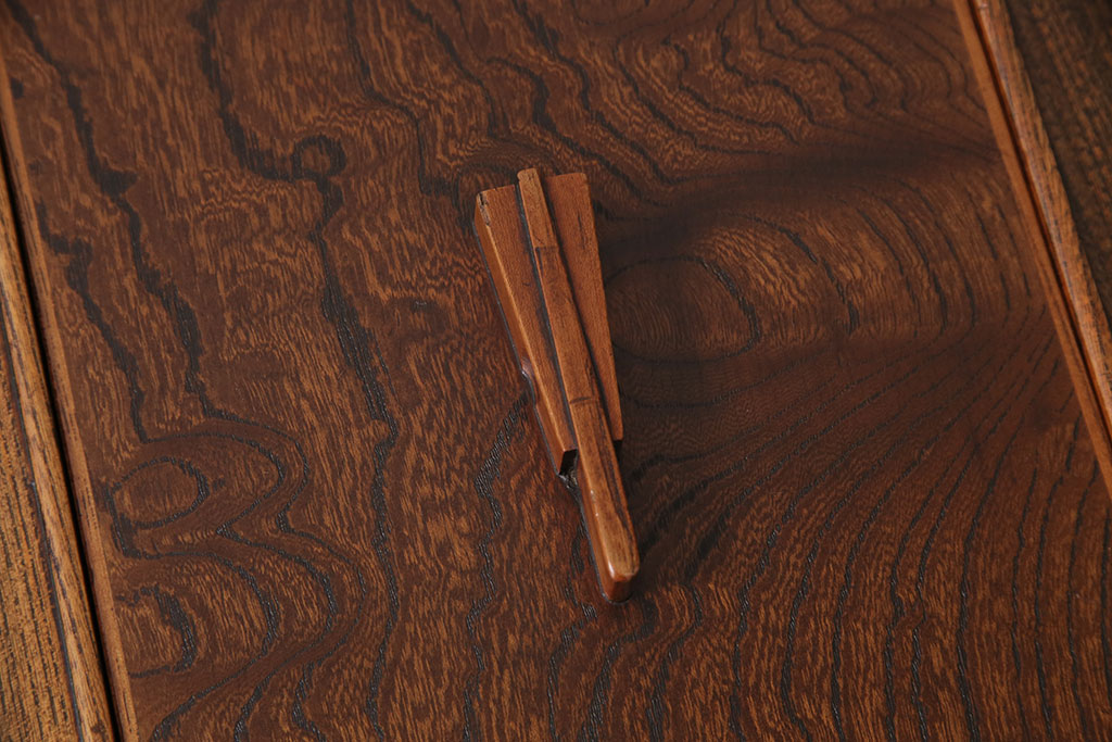 中古　民芸家具　美しい杢目の流れが堪能できる木製長火鉢(関西火鉢、囲炉裏、座卓)(R-047328)