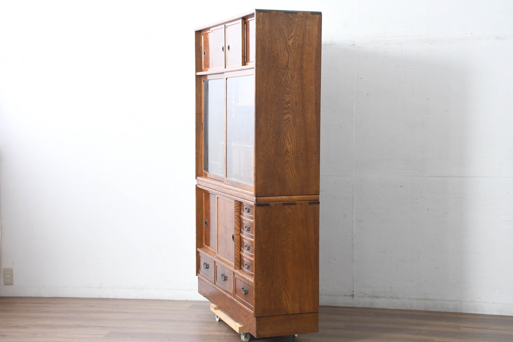 中古　美品　国産　職人手作り品　欅(ケヤキ)材　杢目の素敵な茶箪笥(収納棚、戸棚、茶棚、飾り棚、上下バラ売り可能)(定価約24万円)(R-084312)