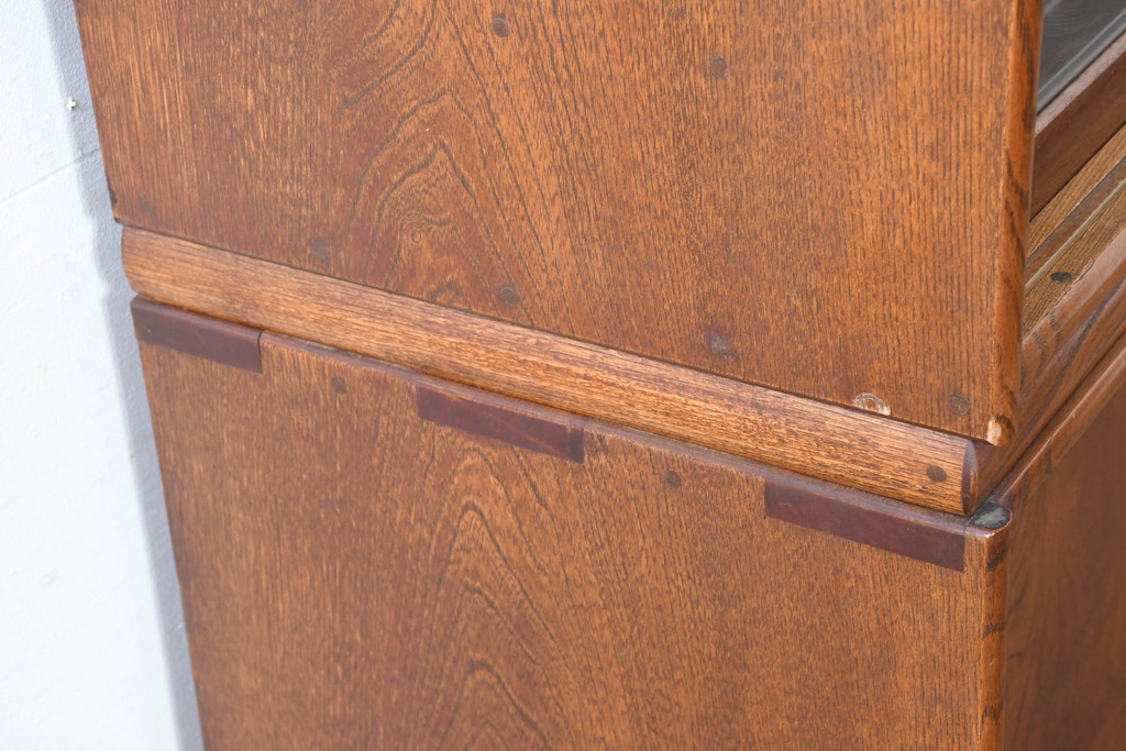 中古　美品　国産　職人手作り品　欅(ケヤキ)材　杢目の素敵な茶箪笥(収納棚、戸棚、茶棚、飾り棚、上下バラ売り可能)(定価約24万円)(R-084312)