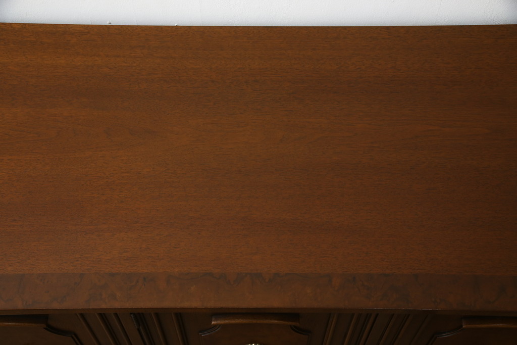 中古　美品　マホガニー材　DREXEL HERITAGE(ドレクセルヘリテイジ)　FRANCESCA(フランチェスカ)シリーズ　クリデンザ(クレデンザ、収納棚、キャビネット、サイドボード)(定価約90万円)(R-058440)