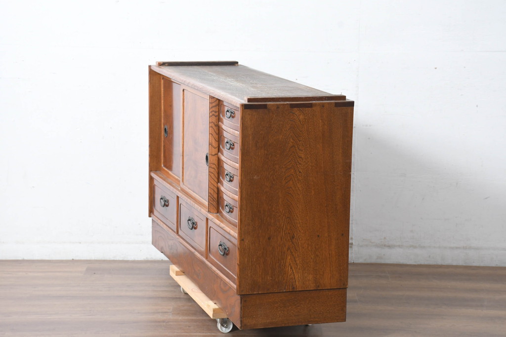 中古　美品　国産　職人手作り品　欅(ケヤキ)材　天板リメイク　杢目の素敵なサイドボード(収納棚、戸棚、茶棚)(R-084314)