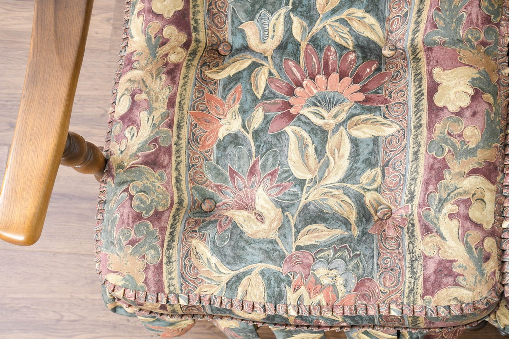中古　超美品　展示品　使用感ほぼなし　飛騨産業　キツツキ　穂高シリーズ　美しい花柄が際立つ2人掛けソファ(2P、二人掛け、リビングチェア、アームソファ)(定価約24万円)(R-084324)