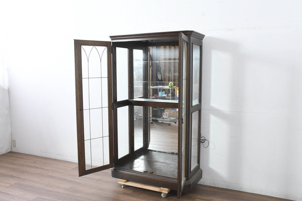 中古　美品　カリモク家具(karimoku)　domani(ドマーニ)　QUEENS LIFE(クイーンズライフ)　洗練されたデザインが飾る物をより美しく見せるキュリオケース(飾り棚、陳列棚、ガラスケース、ショーケース、キャビネット)(定価約70万円)(R-084513)