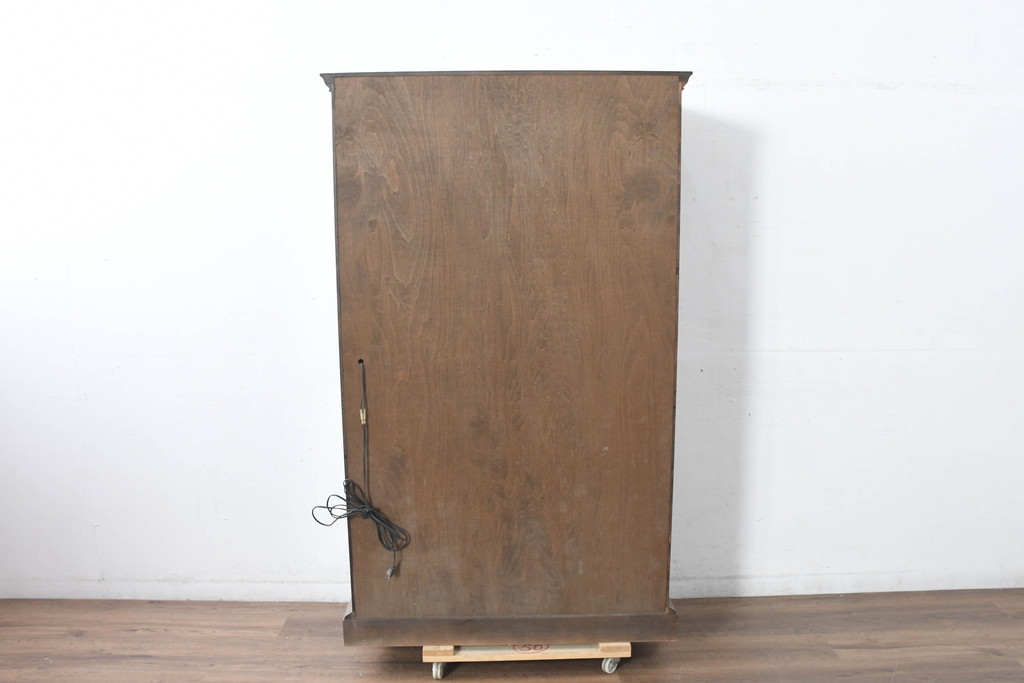 中古　美品　カリモク家具(karimoku)　domani(ドマーニ)　QUEENS LIFE(クイーンズライフ)　洗練されたデザインが飾る物をより美しく見せるキュリオケース(飾り棚、陳列棚、ガラスケース、ショーケース、キャビネット)(定価約70万円)(R-084513)