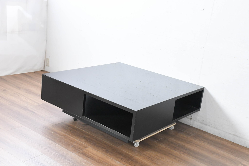 中古　美品　IDC大塚家具　リカルド 115　シンプルながらも洗練されたデザインがモダンな印象を与えるセンターテーブル(ローテーブル、リビングテーブル、座卓)(定価約20万円)(R-084325)
