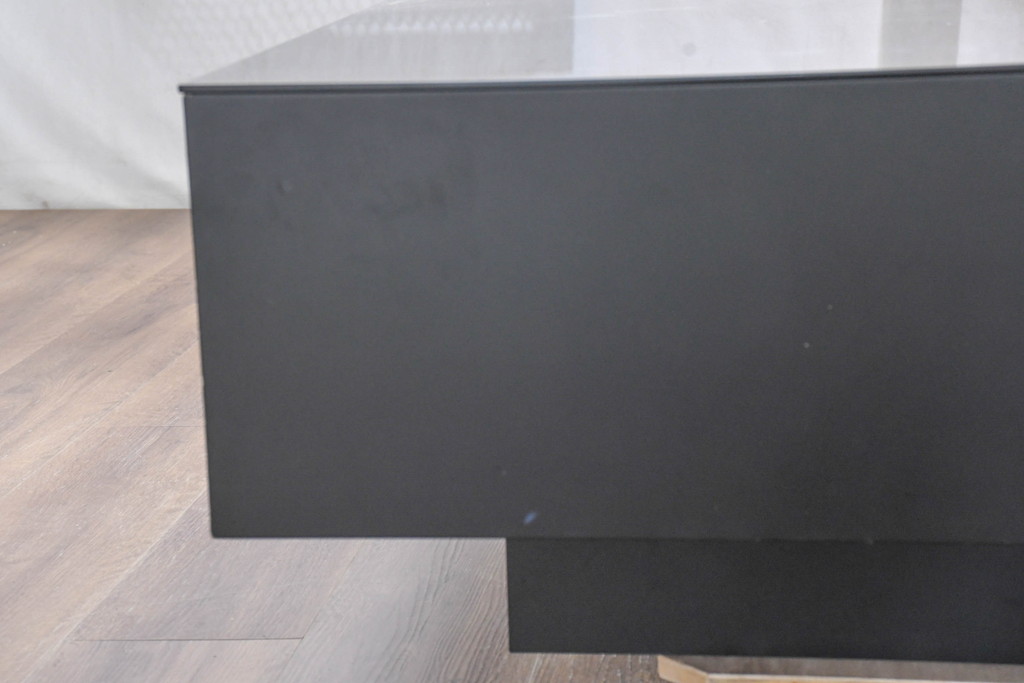 中古　美品　IDC大塚家具　リカルド 115　シンプルながらも洗練されたデザインがモダンな印象を与えるセンターテーブル(ローテーブル、リビングテーブル、座卓)(定価約20万円)(R-084325)