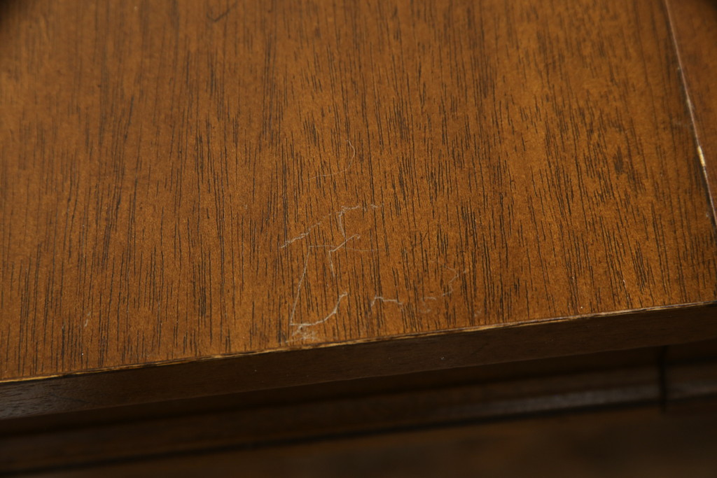 中古　DREXEL HERITAGE(ドレクセルヘリテイジ)　Triune(トライユン)　品のある佇まいが魅力のダイニングテーブル(エクステンションテーブル、食卓、4人掛け、6人掛け、8人掛け)(R-069044)