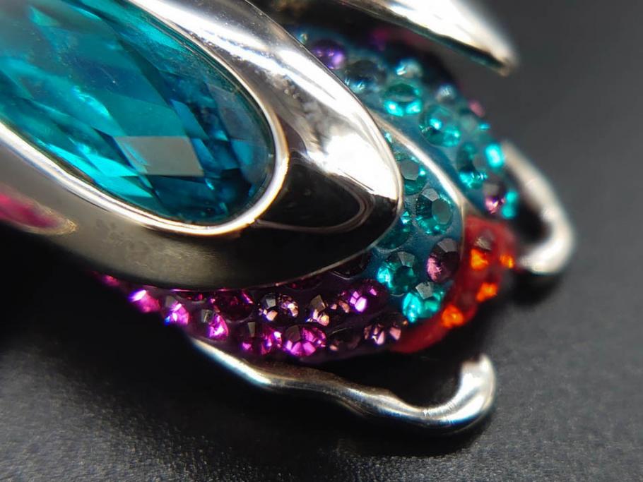 オーストリア　SWAROVSKI(スワロフスキー)　上品な輝きを放つペンダント&スターオーナメント(アクセサリー、首飾り、ネックレス、昆虫、クリスマスデコレーション、アクセサリー、装飾物、星、外箱付き)(R-077776)