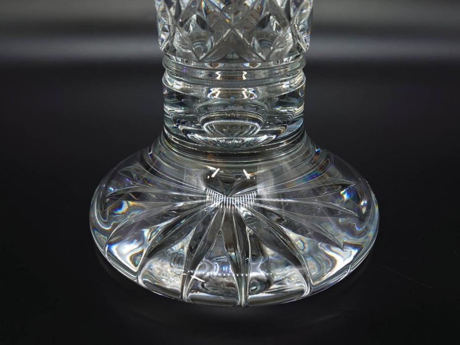 アイルランド　WATERFORD(ウォーターフォード)　カットが美しい気品漂う花瓶(フラワーベース、花入れ、花器、クリスタル)(R-077777)