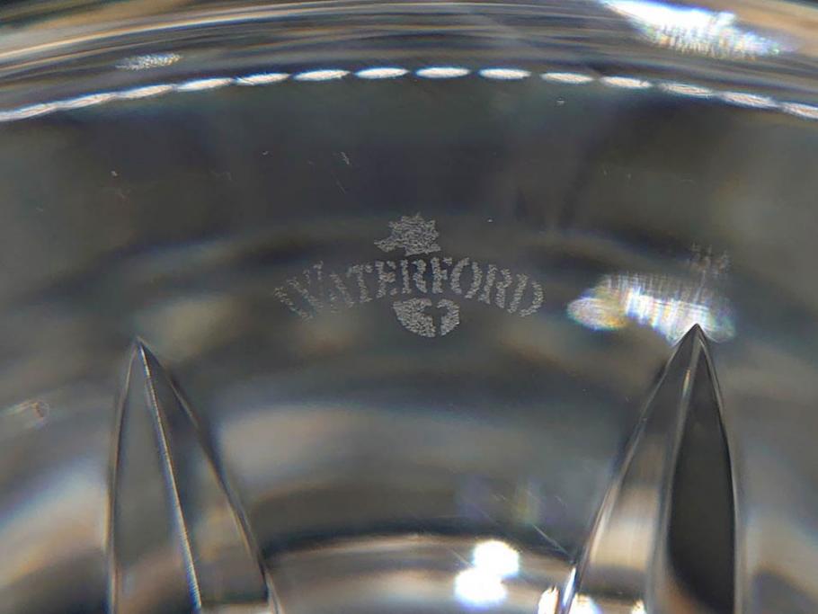 アイルランド　WATERFORD(ウォーターフォード)　カットが美しい気品漂う花瓶(フラワーベース、花入れ、花器、クリスタル)(R-077777)