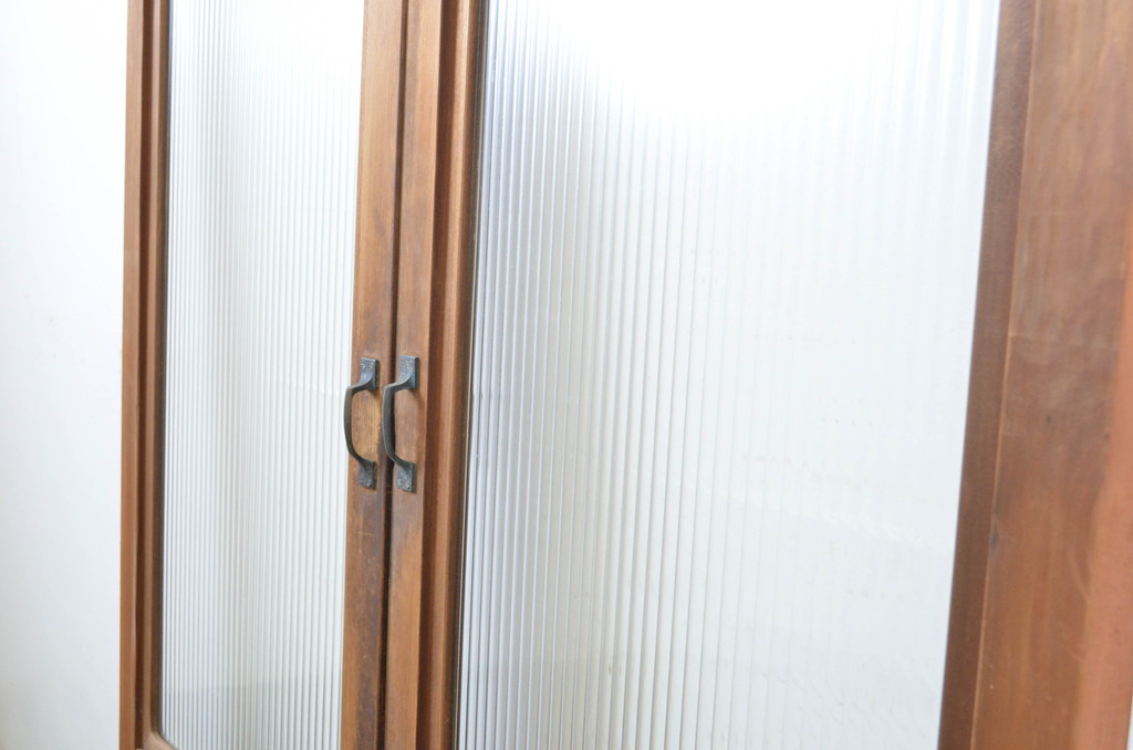 アンティーク建具　腰板欅(ケヤキ)材　モールガラス入り　和洋どちらにも合う両開きドア1対(扉、木製扉、ガラス扉、玄関ドア)(R-063585)