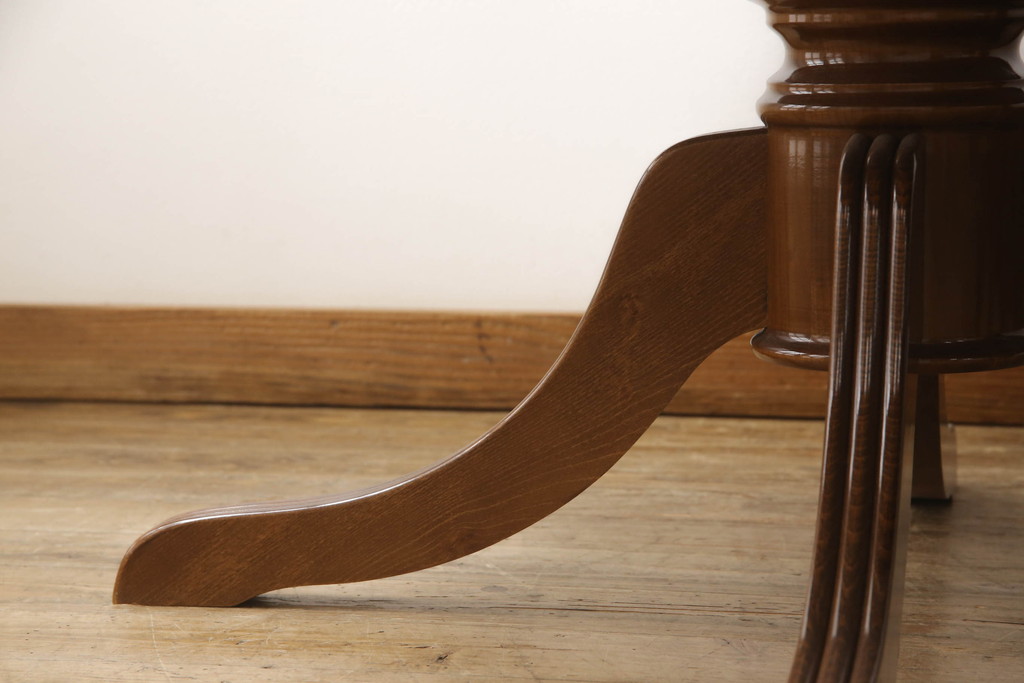 中古　美品　イタリア　Mobile Classico(モバイル・クラシコ)　ロココ調　天板のさりげない象嵌が上品なダイニングテーブル(6人掛け、オーバルテーブル)(R-059499)