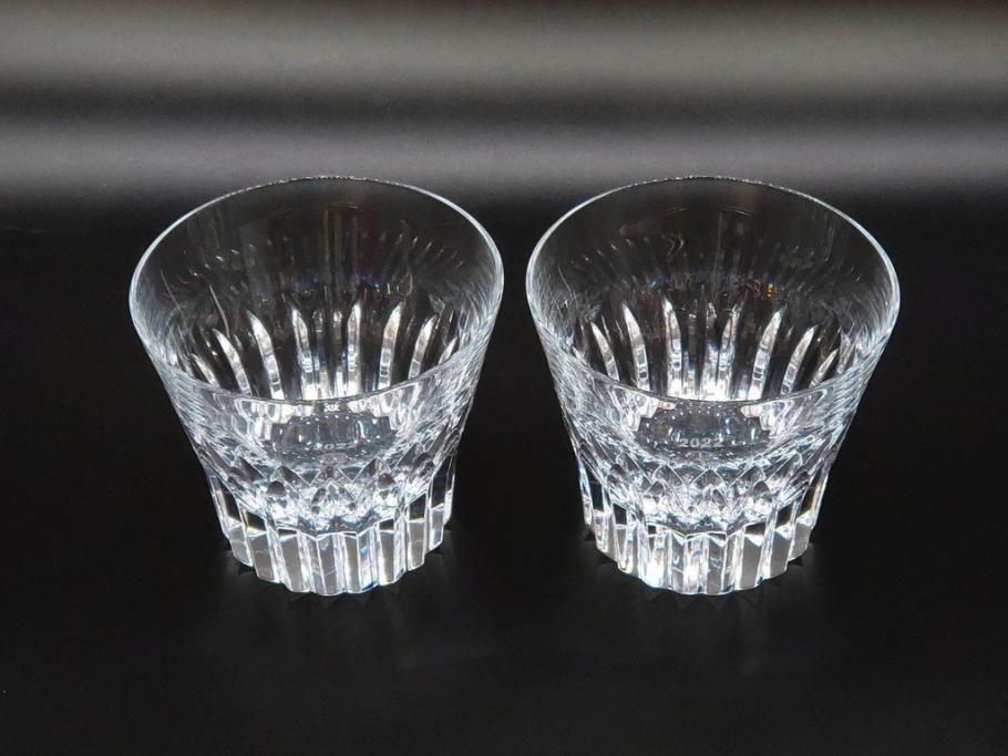 2022年　フランス　Baccarat　バカラ　CRYSTA(クリスタ)　深く彫られたカットが輝くタンブラー2客セット(コップ、グラス、ロックグラス、クリスタルガラス、フルレッドクリスタルガラス、共箱付き)(R-077915)