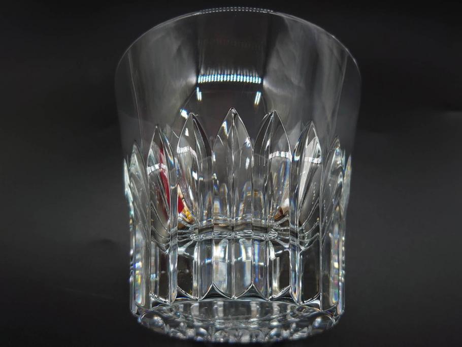 2022年　フランス　Baccarat　バカラ　CRYSTA(クリスタ)　深く彫られたカットが輝くタンブラー2客セット(コップ、グラス、ロックグラス、クリスタルガラス、フルレッドクリスタルガラス、共箱付き)(R-077915)