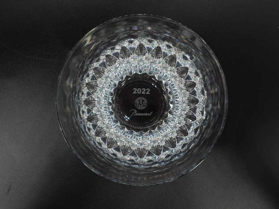 2022年　フランス　Baccarat　バカラ　CRYSTA(クリスタ)　深く彫られたカットが輝くタンブラー2客セット(コップ、グラス、ロックグラス、クリスタルガラス、フルレッドクリスタルガラス、共箱付き)(R-077915)