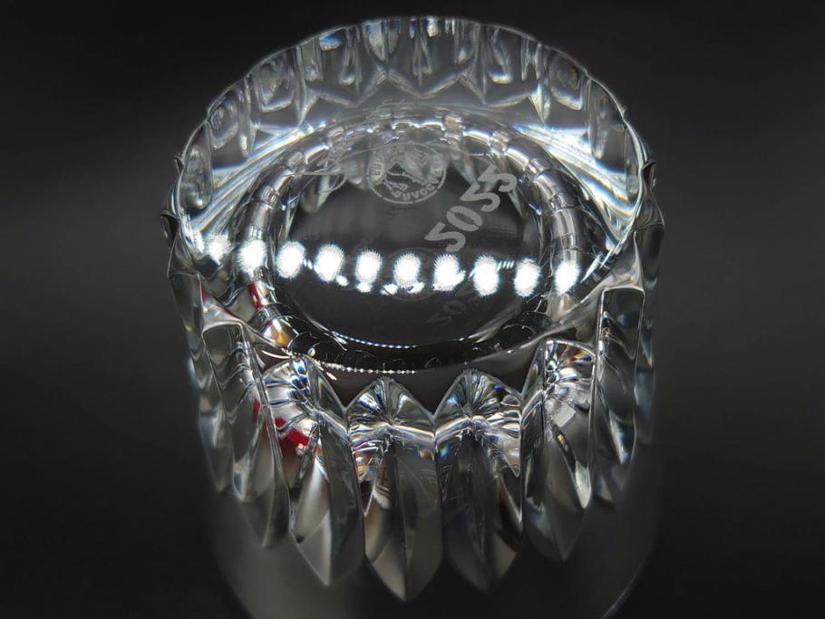 2022年　フランス　Baccarat　バカラ　CRYSTA(クリスタ)　深く彫られたカットが輝くタンブラー2客セット(コップ、グラス、ロックグラス、クリスタルガラス、フルレッドクリスタルガラス、共箱付き)(R-077915)