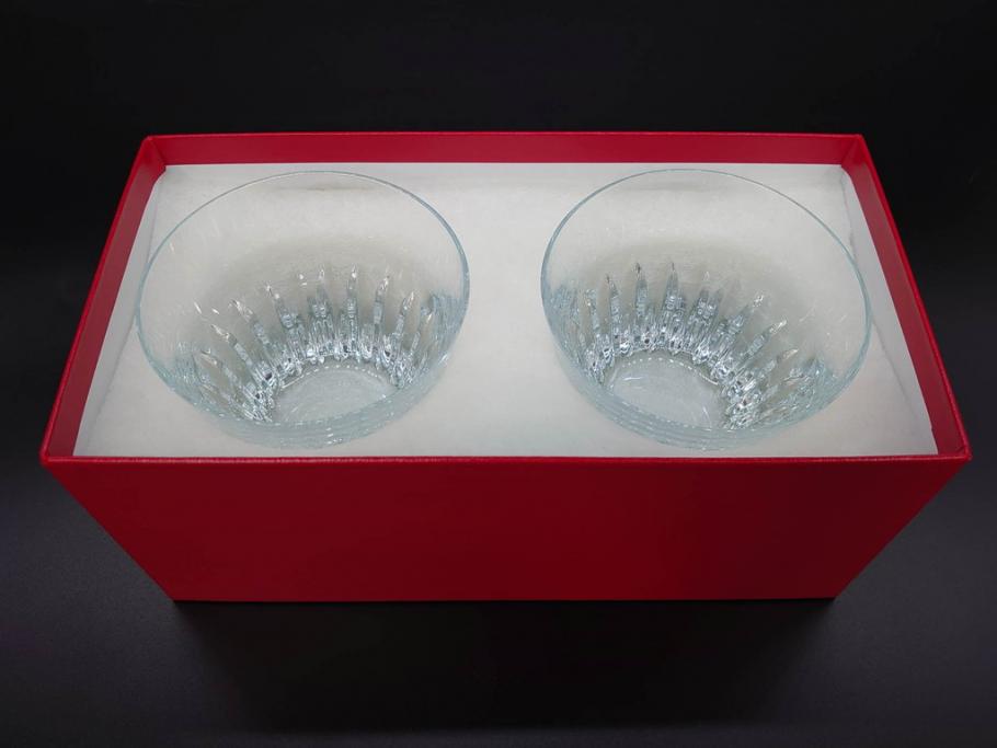 2022年　フランス　Baccarat　バカラ　CRYSTA(クリスタ)　深く彫られたカットが輝くタンブラー2客セット(コップ、グラス、ロックグラス、クリスタルガラス、フルレッドクリスタルガラス、共箱付き)(R-077915)