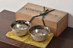 【骨董買取】明治期　九谷松雲堂　八山画　金彩銀彩　盃洗一対(杯洗)を買取ました。