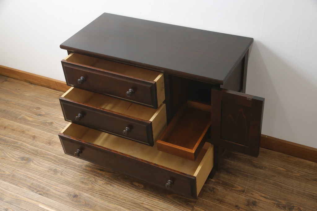 中古　リメイク家具　北海道民芸家具　上質な作りが魅力のサイドキャビネット(リビングボード、引き出し、チェスト、テレビ台)(R-051738)