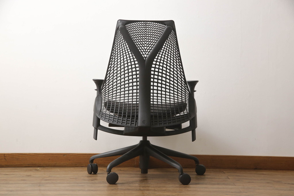 中古　美品　Hermanmiller(ハーマンミラー社)　セイルチェア(SAYL Chair)　立体的な背もたれが印象的なアームチェア(オフィスチェア、ワークチェア)(R-068677)