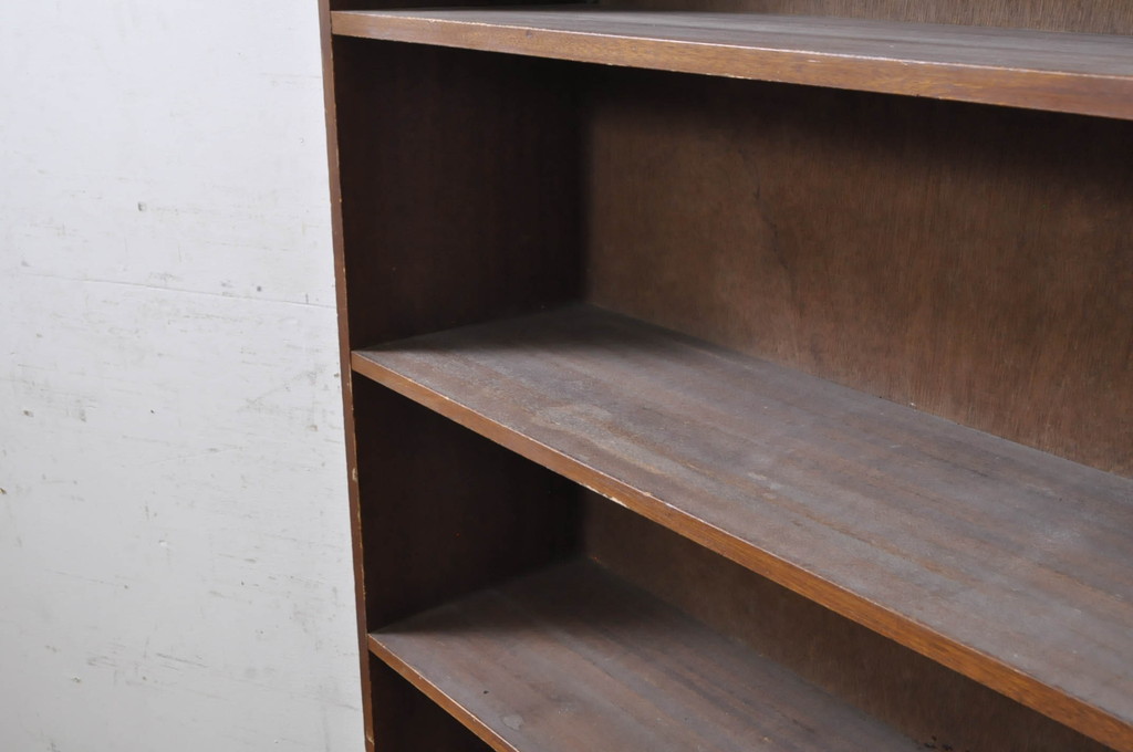 和製アンティーク　昭和レトロ　シンプルなデザインが取り入れやすい縦型の本棚(オープンラック、収納棚、ブックシェルフ、飾り棚、ディスプレイラック)(R-068610)