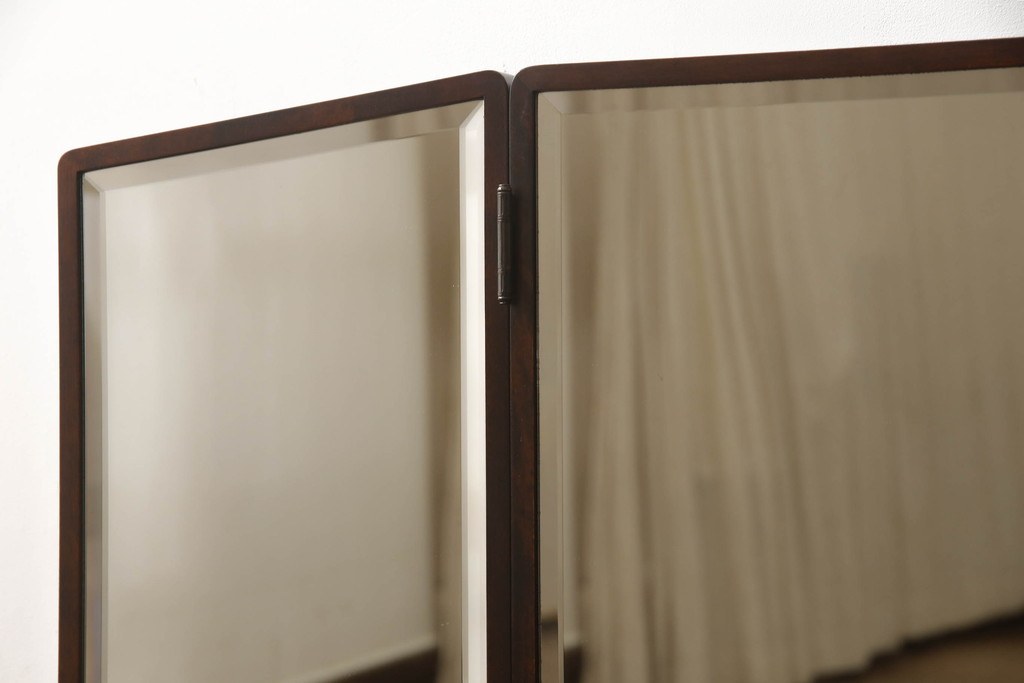 中古　北海道民芸家具　幅広いテイストに馴染むシンプルなデザインのミラー(三面鏡、姿見)(R-053456)