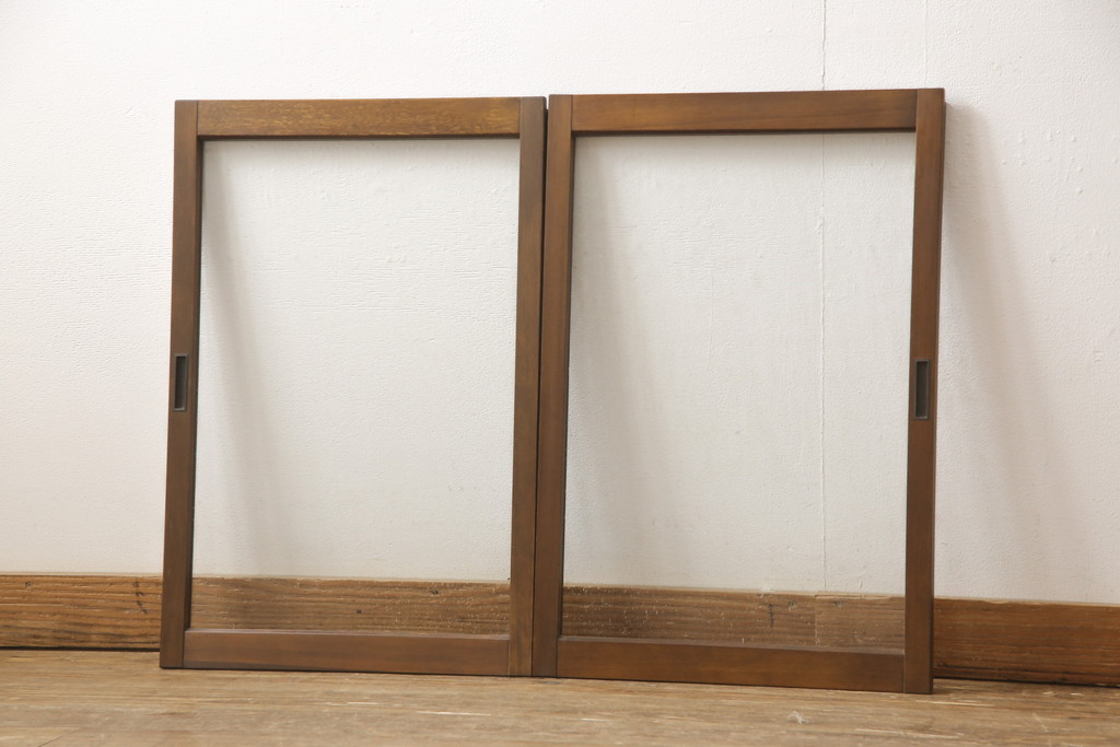 食器棚用の建具を新規製作!お客様の建具の仕様やサイズを元に再製作。ガラスはそのまま使用し、本体は現状の色味に合わせて着色。(建具、引き戸、ガラス戸)