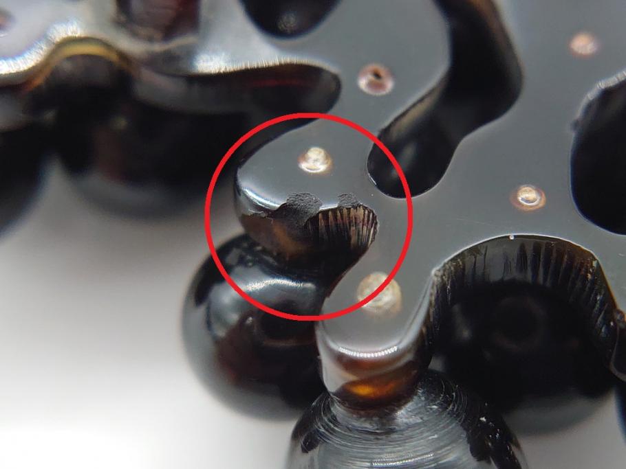 アンティーク　葡萄(ぶどう)?　着こなしのアクセントとなる帯留め(べっ甲?、鼈甲、帯締め、着物道具、和装小物、アクセサリー、ケース付き)(R-062513)