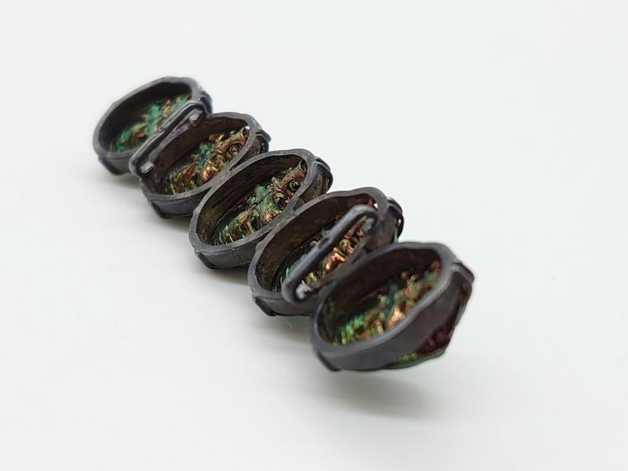 珍品　希少　セミアンティーク　三越　黄金虫(こがねむし)　5連　非常に珍しい縁起物の黄金虫が精巧にデザインされた帯留め(金属製、帯締め、着物道具、和装小物、アクセサリー、ケース付き)(R-062514)