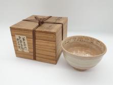 アンティーク雑貨　昭和中期　ケヤキ材　漆塗り　美しい杢目が堪能出来るお盆(トレー、丸盆)(R-044755)