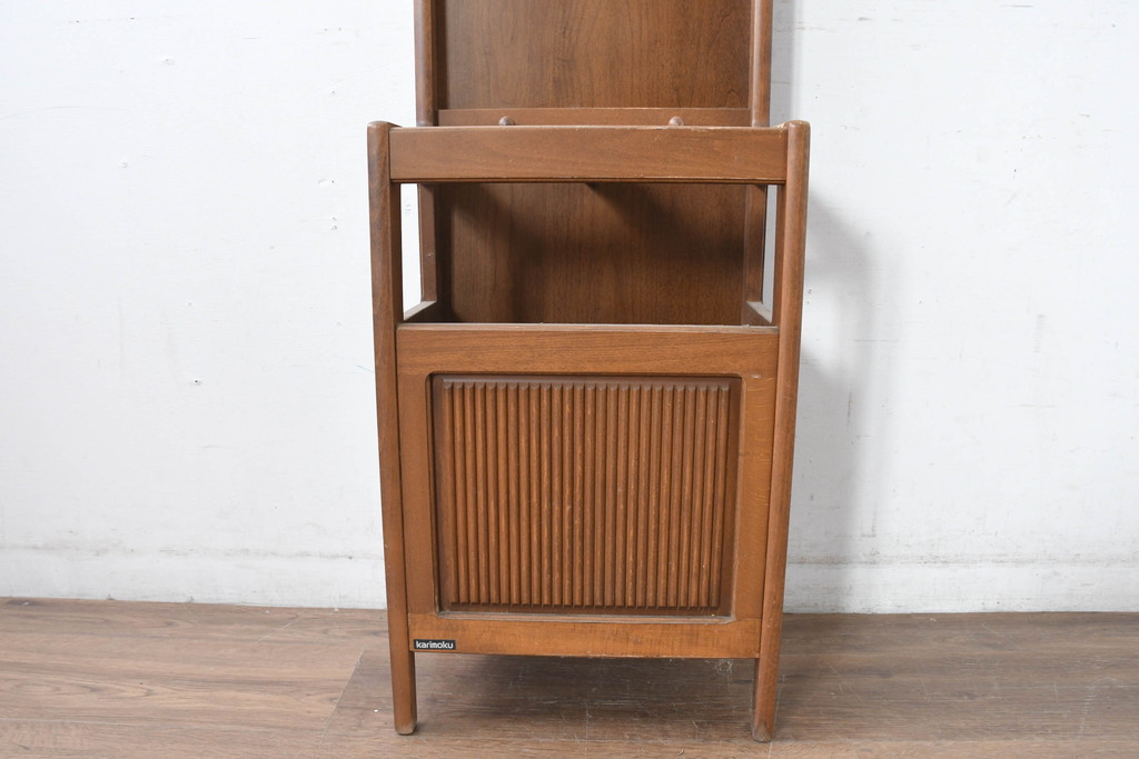 中古　カリモク家具(karimoku)　レトロな佇まいが魅力的なミラー付き傘立て(ホールスタンド、アンブレラスタンド、帽子掛け、ハンガーラック、店舗什器)(R-084520)