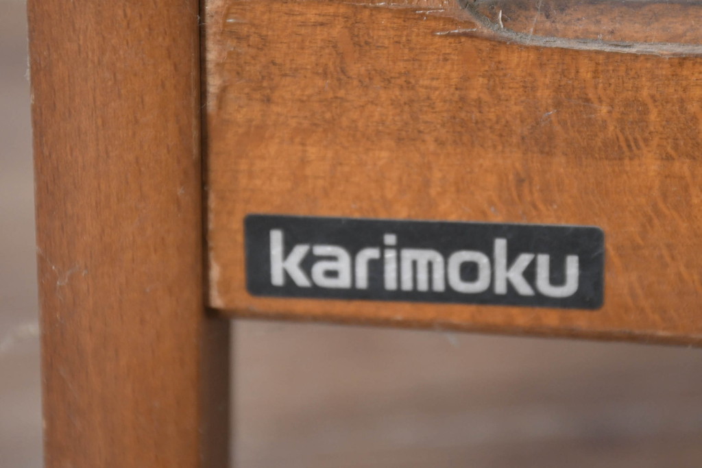 中古　カリモク家具(karimoku)　レトロな佇まいが魅力的なミラー付き傘立て(ホールスタンド、アンブレラスタンド、帽子掛け、ハンガーラック、店舗什器)(R-084520)