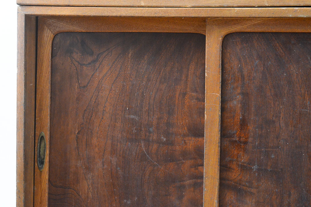 和製アンティーク　前面ケヤキ材　レトロな佇まいが魅力的な重ね収納棚(茶たんす、食器棚、戸棚)(R-053284)