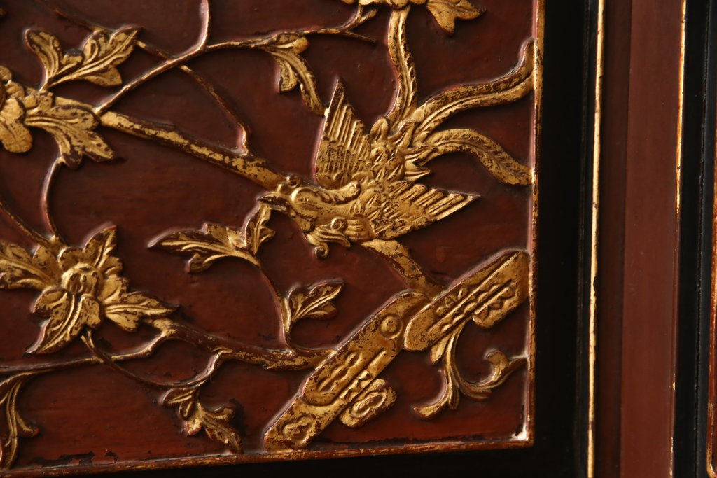 アンティーク家具　中国　金箔を使った装飾彫刻が目を惹くベンチソファ(ラウンジチェア、板座チェア)(R-058394)