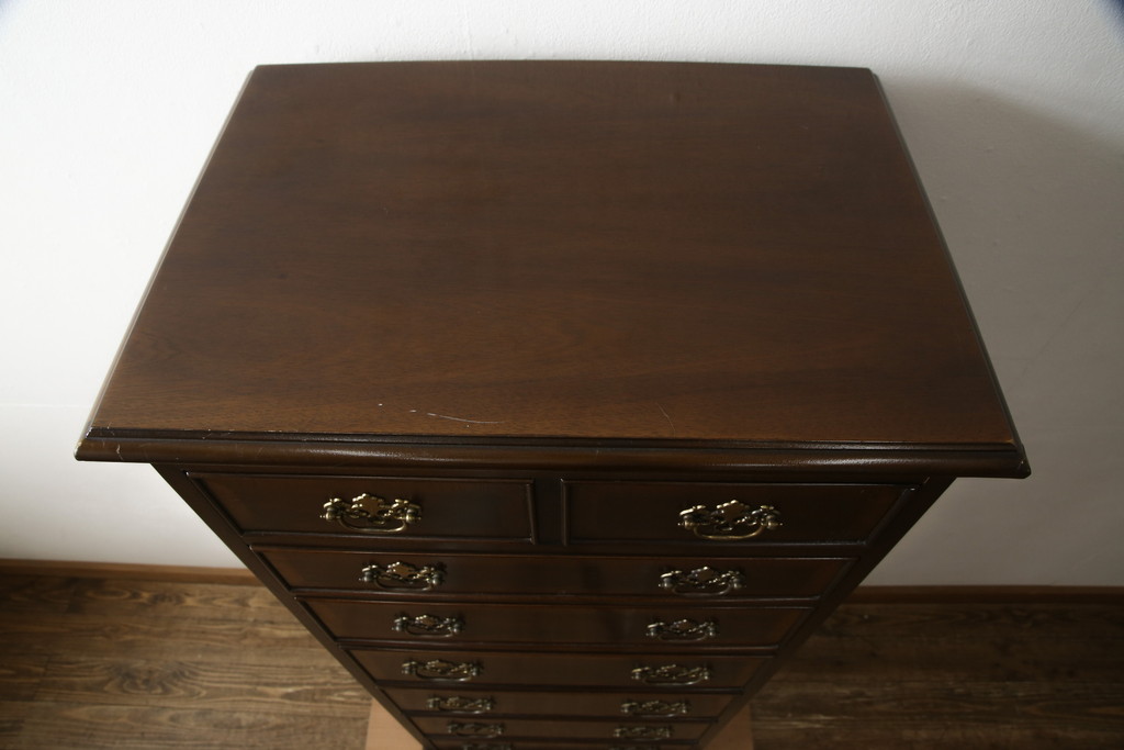 中古　美品　DREXEL HERITAGE(ドレクセルヘリテイジ)　シックな色合いがクラシカルな雰囲気を醸し出す縦型チェスト(ランジェリーチェスト、引き出し)(R-059065)