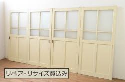 和製アンティーク　総杉材　亀甲金網付き　時を経た風合いが魅力的な升格子の蔵戸(きつね格子、狐格子、建具、引き戸、玄関戸、格子戸、マス目、升目)(R-050900)