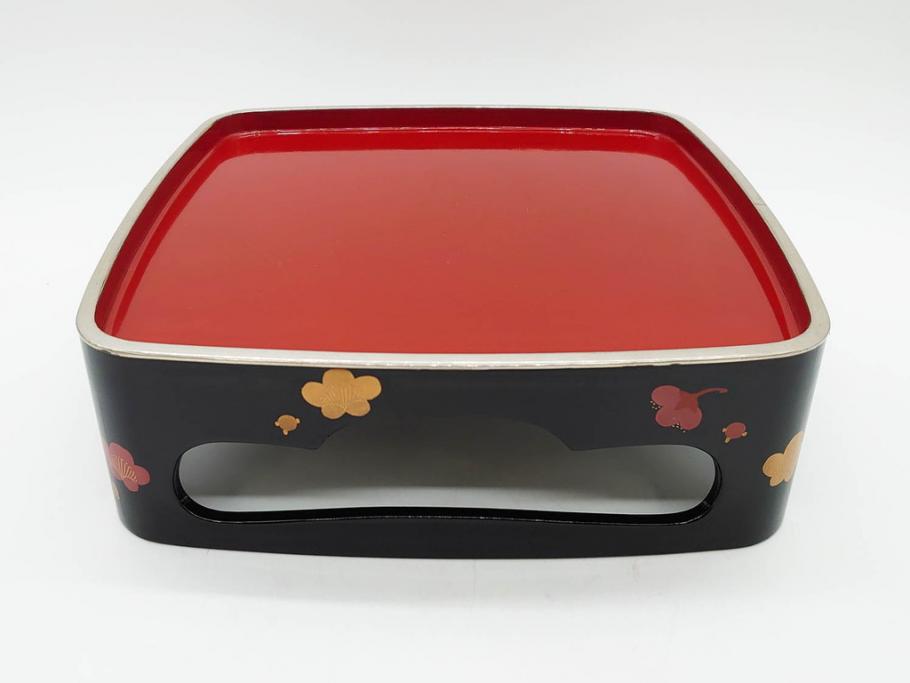 玉峰作　「梅花」　上品な梅の蒔絵が美しい御重箱&重台(木製、三段重箱、漆器、お重、共箱付き)(R-077753)