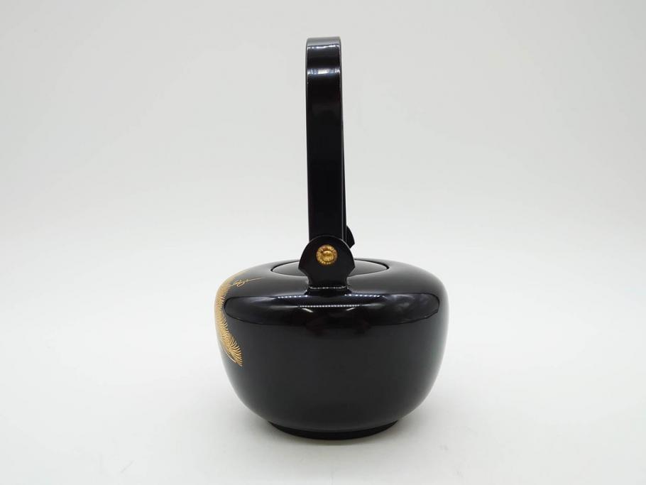 龍玉作　松竹梅の沈金彫が見事な御屠蘇器(鈴木孫次、蒔絵、漆器、木製、盃、杯、銚子、おとそ)(R-077755)