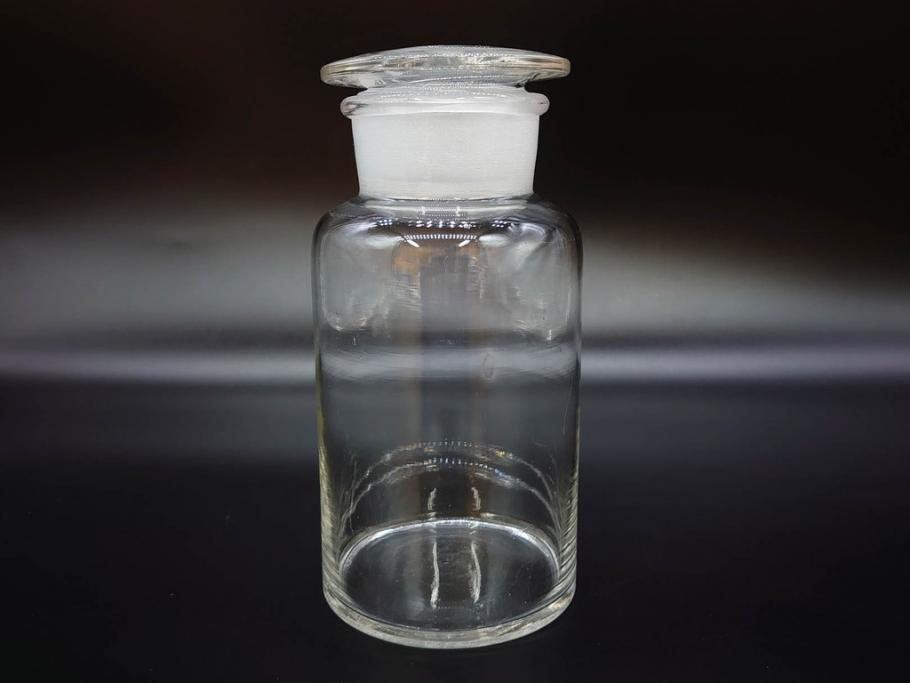 当時物　様々な用途に使える薬瓶3個セット(ガラスビン、硝子、メディシンボトル、キャニスター、筒型、フタ付き)(R-077308)