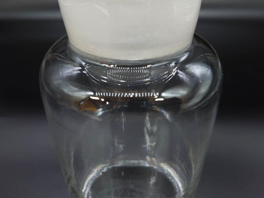 当時物　様々な用途に使える薬瓶3個セット(ガラスビン、硝子、メディシンボトル、キャニスター、筒型、フタ付き)(R-077308)