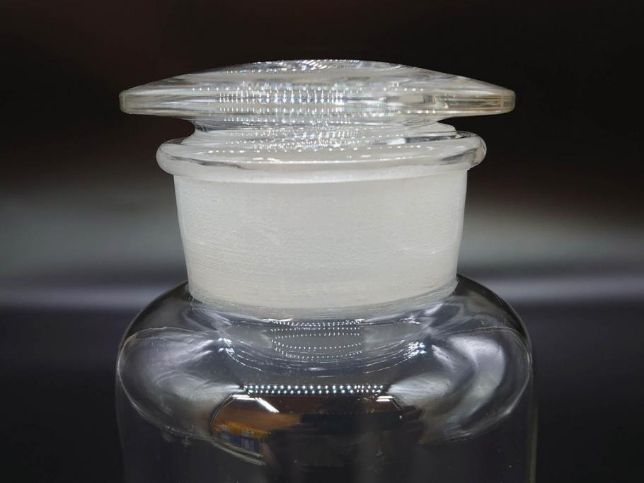 当時物　様々な用途に使える薬瓶3個セット(ガラスビン、硝子、メディシンボトル、キャニスター、筒型、フタ付き)(R-077308)