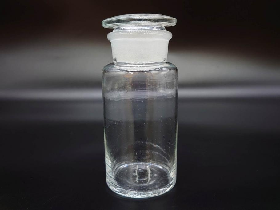 当時物　様々な用途に使える薬瓶3個セット(ガラスビン、硝子、メディシンボトル、キャニスター、筒型、フタ付き)(R-077308)