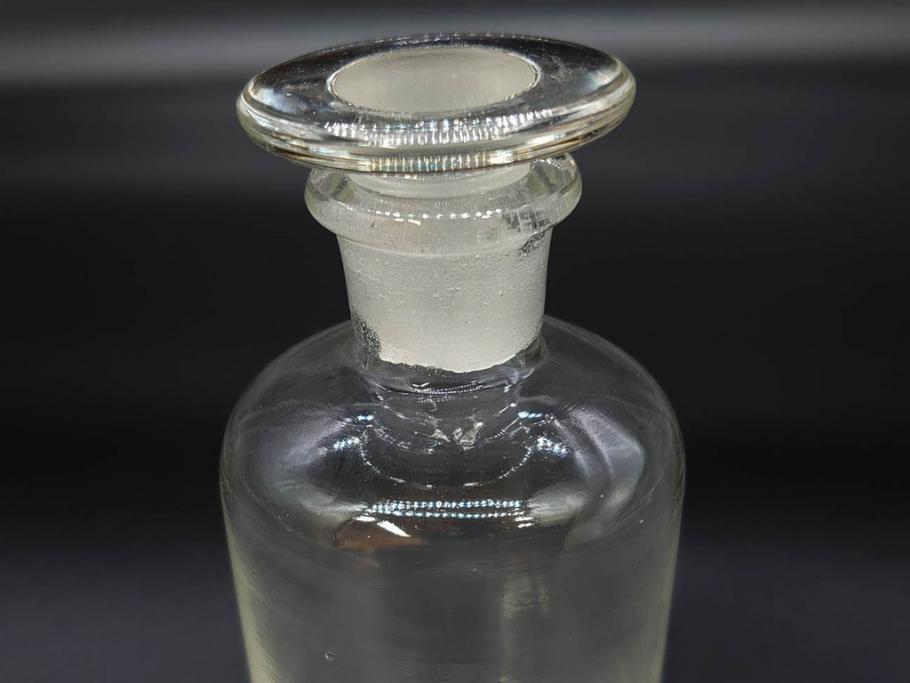 当時物　様々な用途に使える薬瓶3個セット(ガラスビン、硝子、メディシンボトル、キャニスター、筒型、フタ付き)(R-077308)