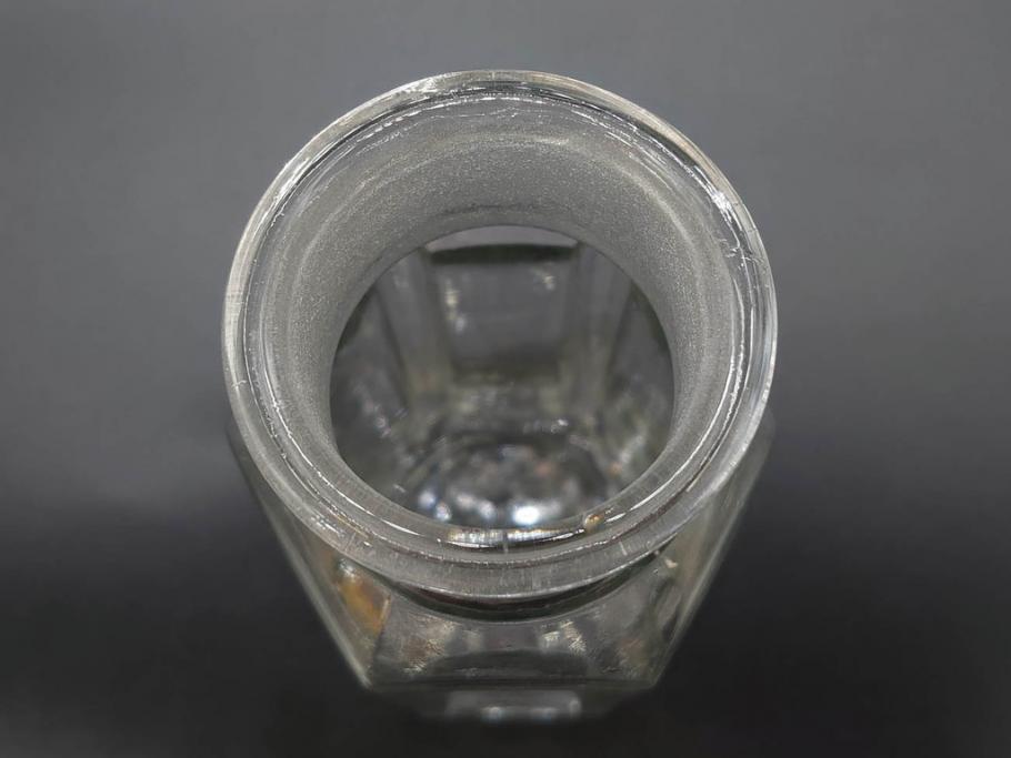 戦前　当時物　ヤマサ　様々な用途に使える六角瓶5個セット(醤油瓶、ガラスビン、硝子、メディシンボトル、キャニスター、フタ付き)(R-077309)