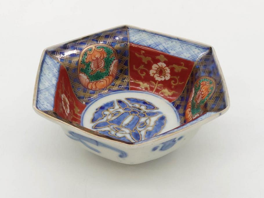 幕末〜明治　伊万里焼　4.1寸　約13cm　金襴手が見事な六角皿5枚セット(色絵、花文、裏印、深鉢、変形皿、小鉢、向付、器、四寸一分、和食器)(R-077385)