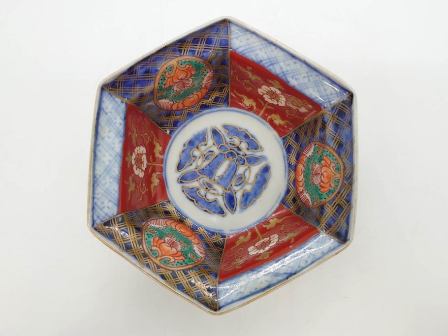 幕末〜明治　伊万里焼　4.1寸　約13cm　金襴手が見事な六角皿5枚セット(色絵、花文、裏印、深鉢、変形皿、小鉢、向付、器、四寸一分、和食器)(R-077385)