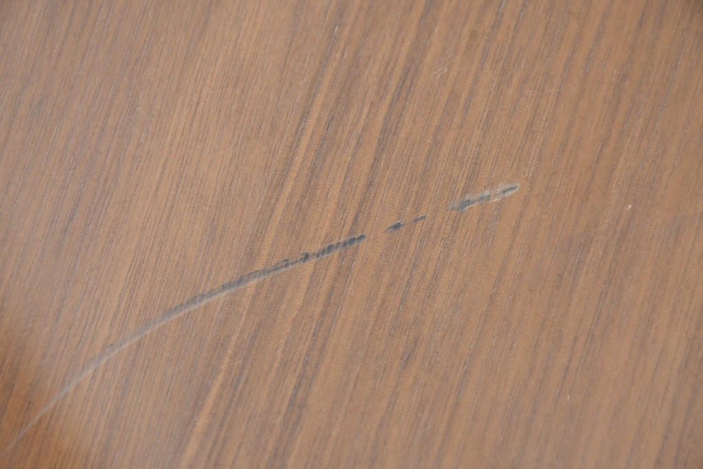 中古　藤栄(FUJIEI )　ペスコ(PESCO )　木の温もりとガラスの抜け感が魅力のラウンドテーブル(ダイニングテーブル、2人用、4人用、2人掛け、4人掛け、作業台、丸テーブル)(R-084433)