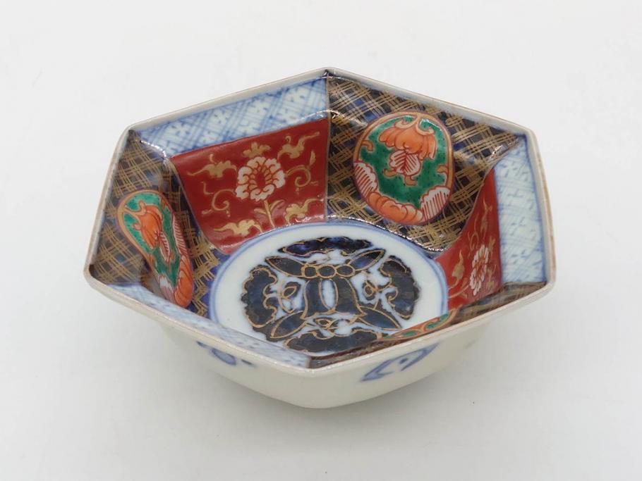 幕末〜明治　伊万里焼　4.1寸　約13cm　金襴手が見事な六角皿5枚セット(色絵、花文、裏印、深鉢、変形皿、小鉢、向付、器、四寸一分、和食器)(R-077386)